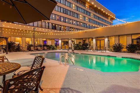 MAGNOLIA BLUFFS CASINO HOTEL .